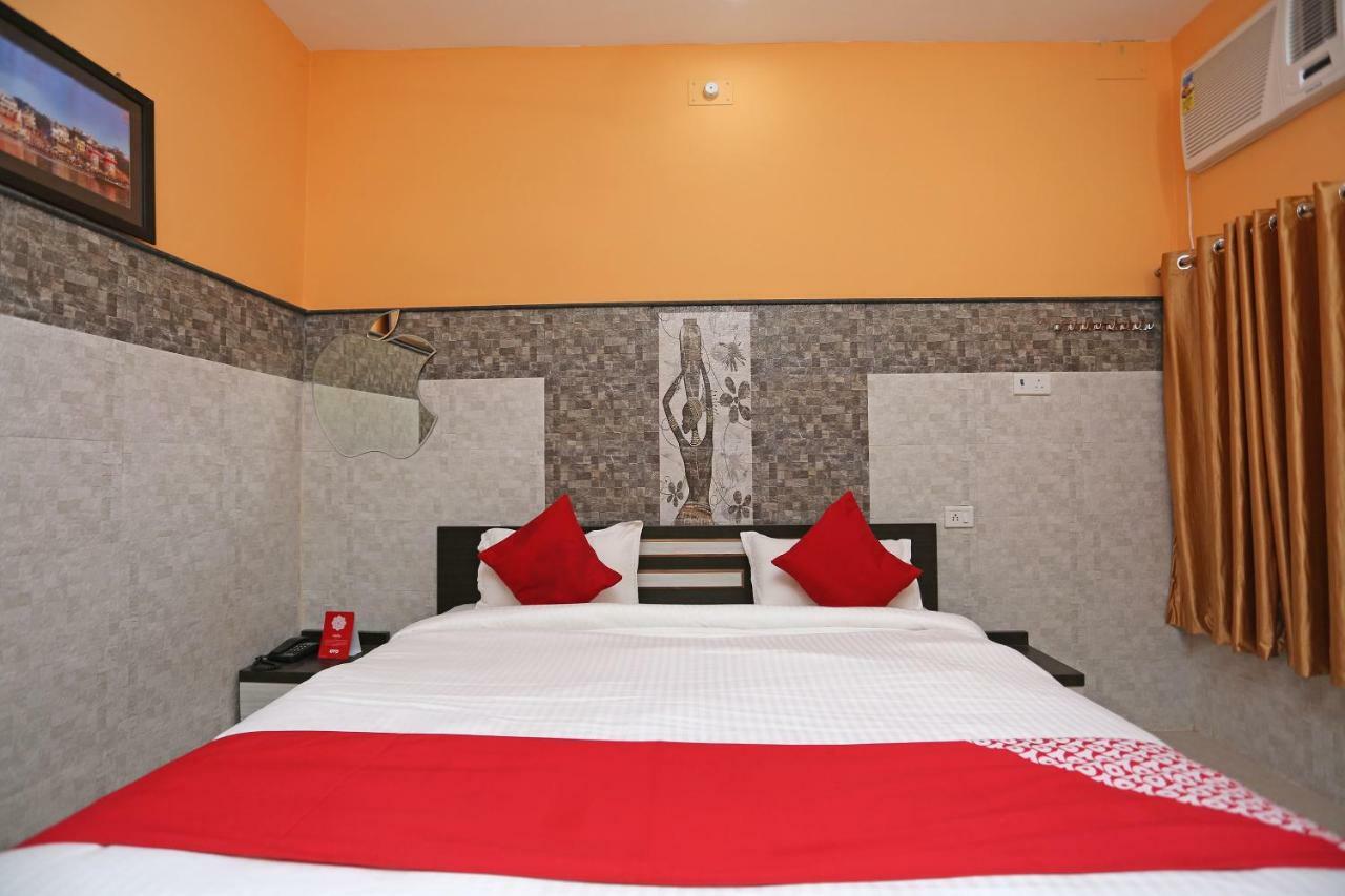 Hotel Bachchan Palace Váránaszi Kültér fotó