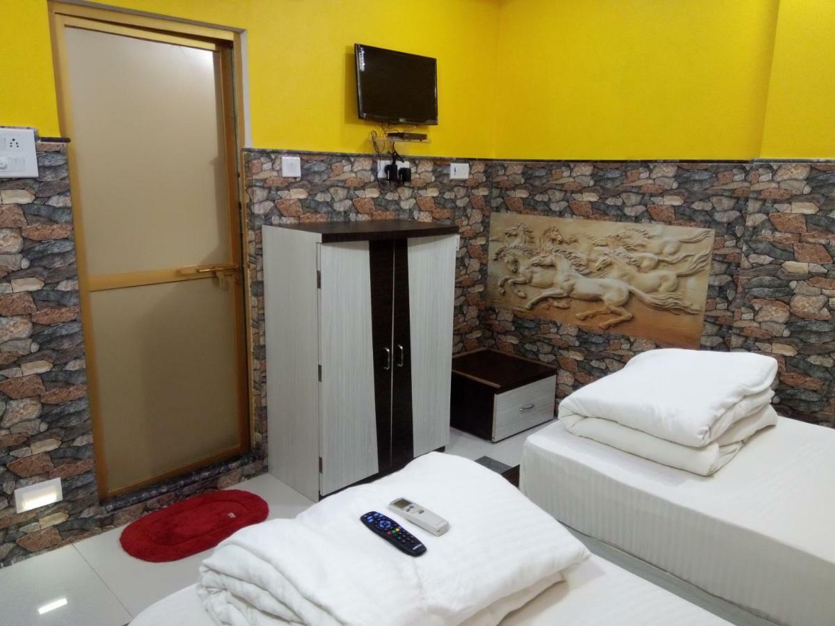 Hotel Bachchan Palace Váránaszi Kültér fotó